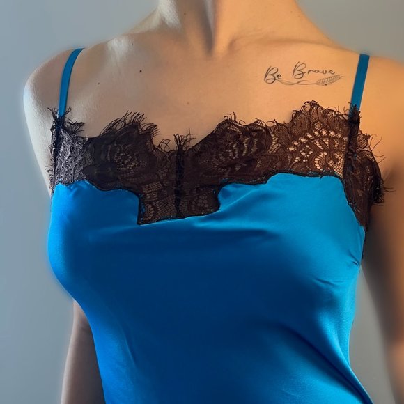 TOPSHOP LIGHT DRESS - Picture 2 of 5